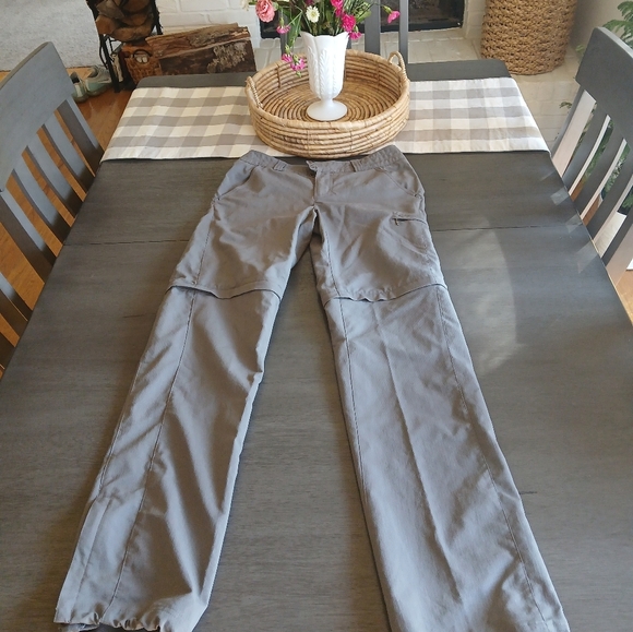 Columbia Omni Shade Pants NWOT size 4 - Picture 1 of 6